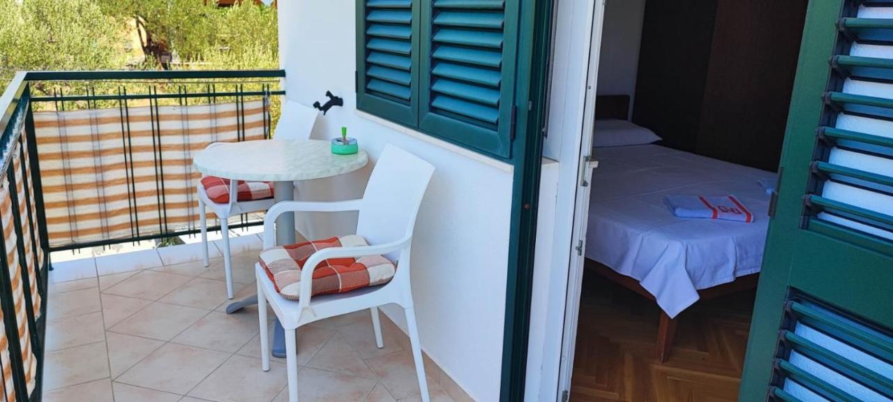 Apartments Racetin Marina Dış mekan fotoğraf